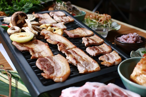 サムギョプサル通り